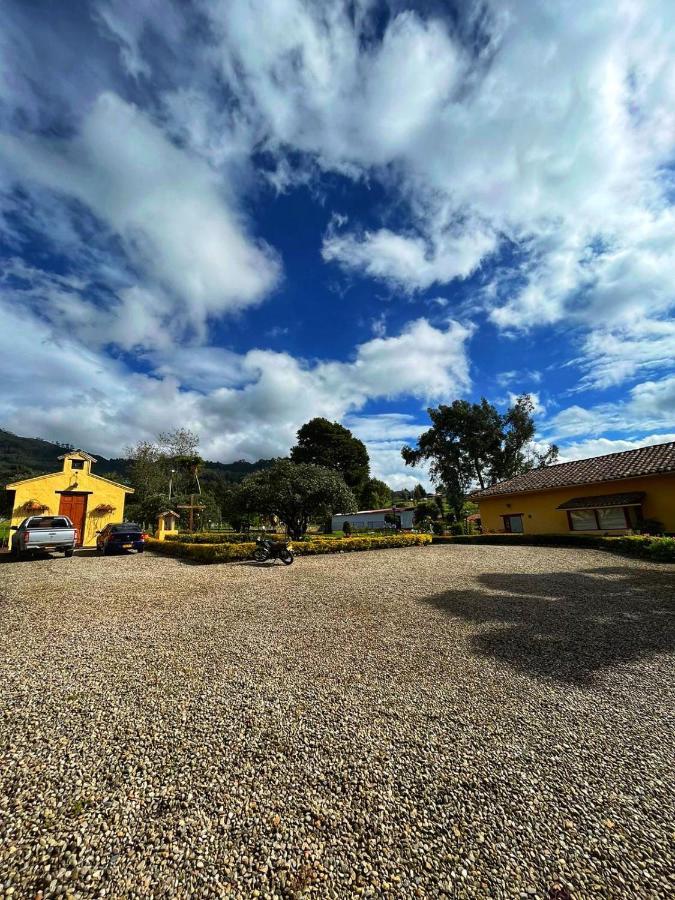 Hotel Campestre Franchesca Tabio Extérieur photo